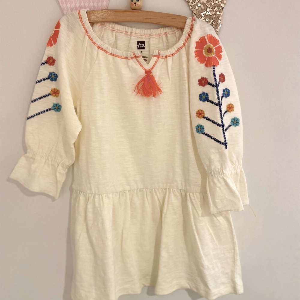 Tea collection- long sleeve embroidered dress size 3T